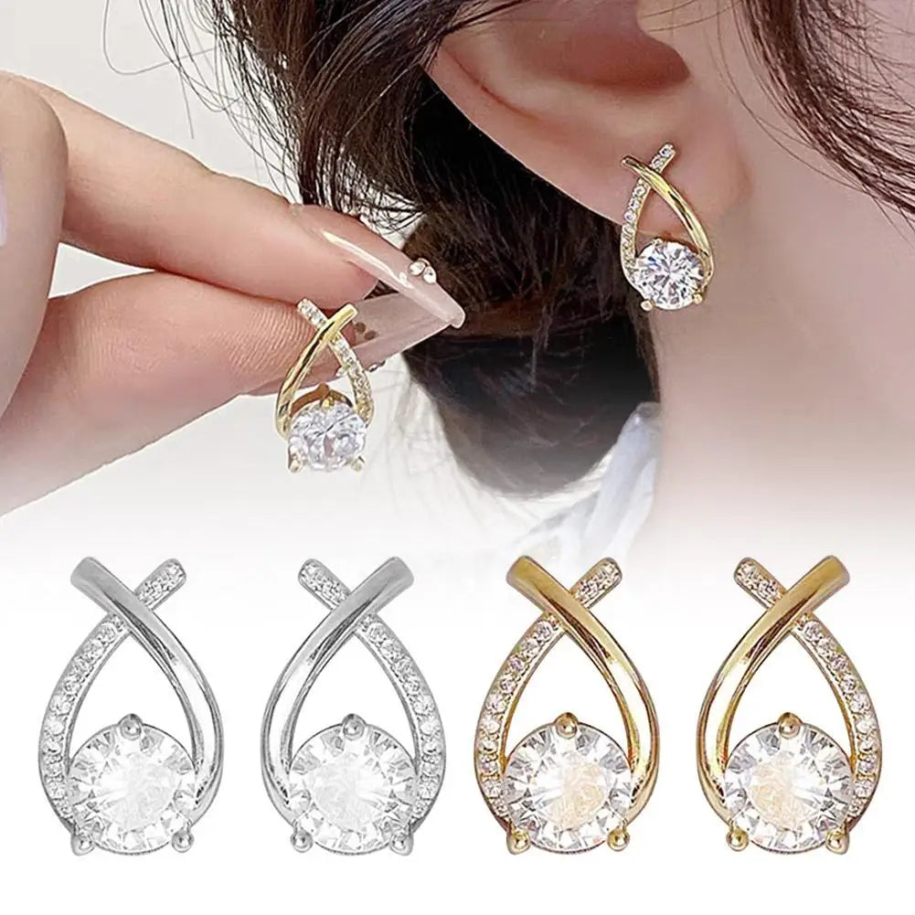 Elegant Crystal Cross Stud Earrings – Timeless Gold Finish